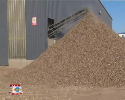 秸稈壓塊 從田間廢棄物到新型能源與優(yōu)質(zhì)飼料的華麗轉(zhuǎn)身